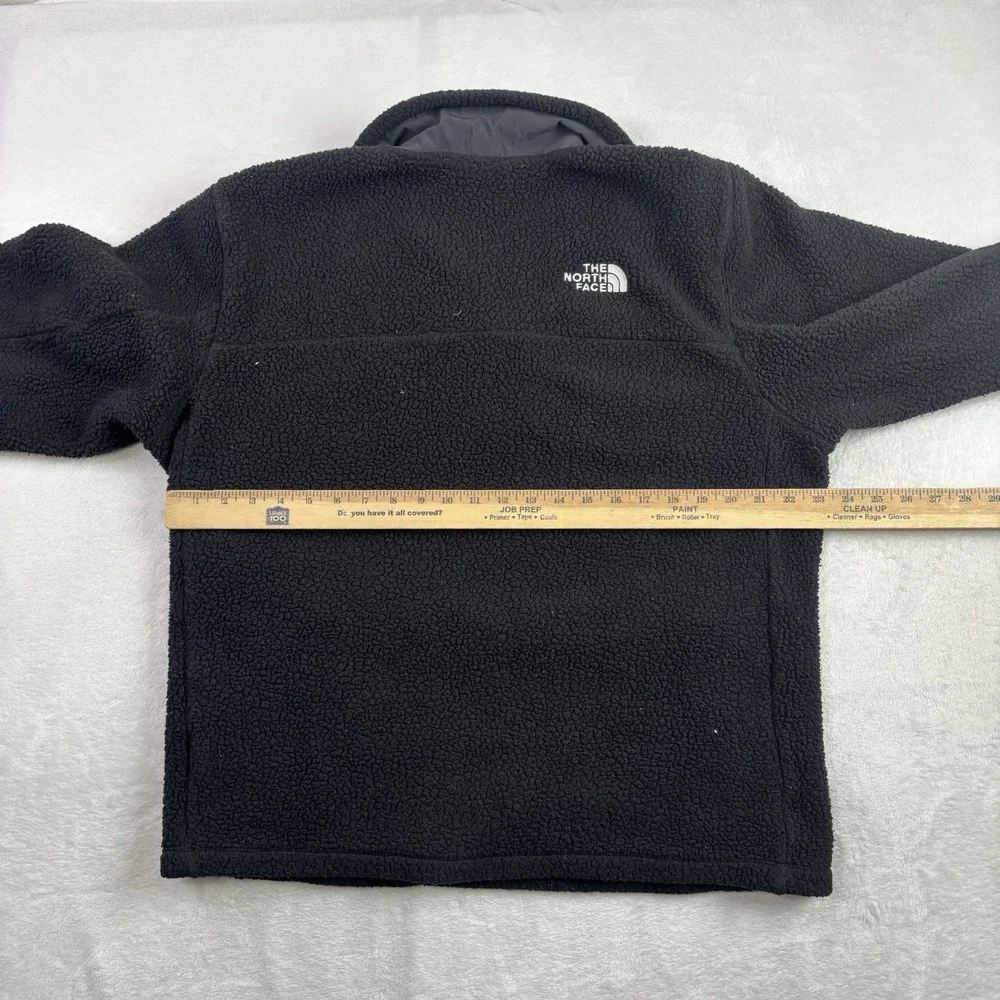 The North Face **colors may